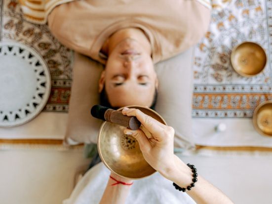 Bagno sonoro: alleviare le tensioni