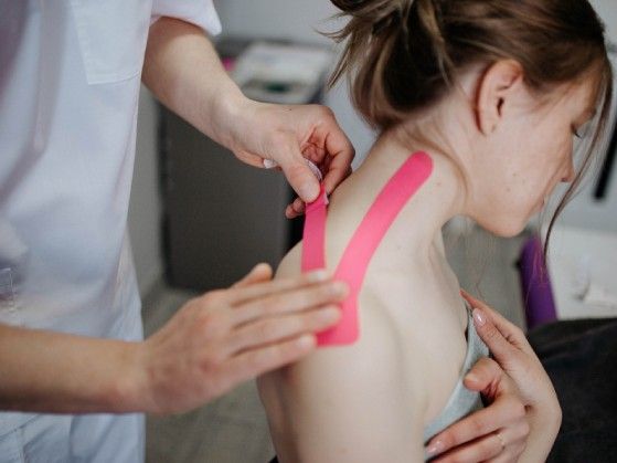 Kinesiologia Applicata: una soluzione efficace per l'ernia discale